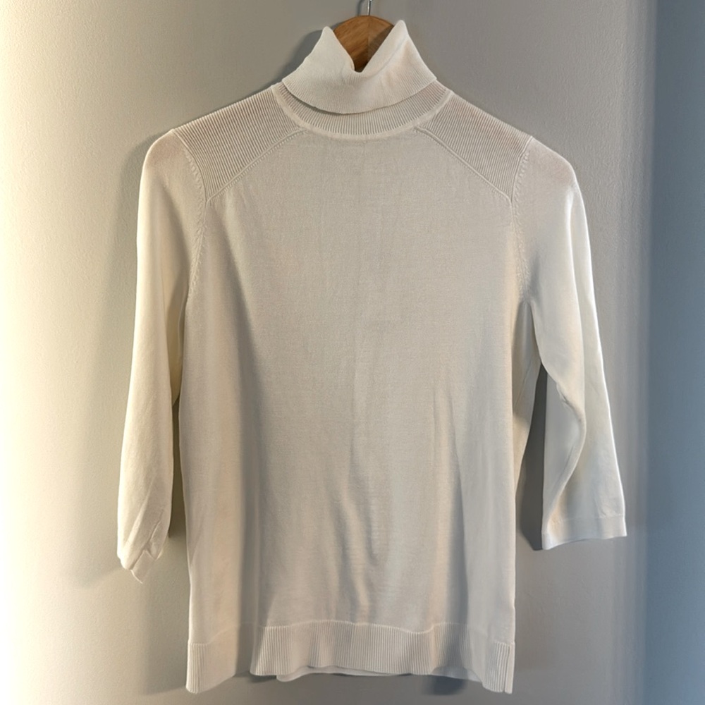 Chico's White Three-Quarter Sleeves Turtleneck Sweater